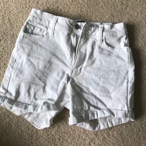 Hollister High-Rise Midi Short White Shorts 00w23